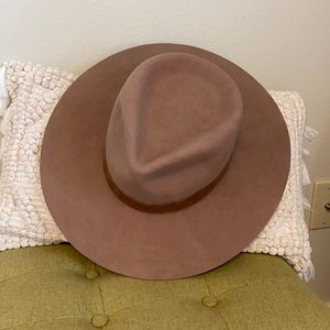 Taupe Gigi Pip Hat